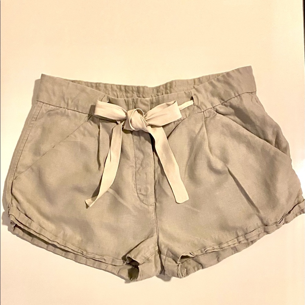 Aritzia Wilfred shorts